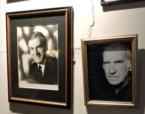 Laurence Olivier and David Warner share a space in the bar